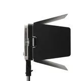 Aputure amaran Pano 60c Barndoors