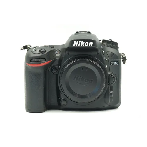 Used Nikon D7100 DSLR Body