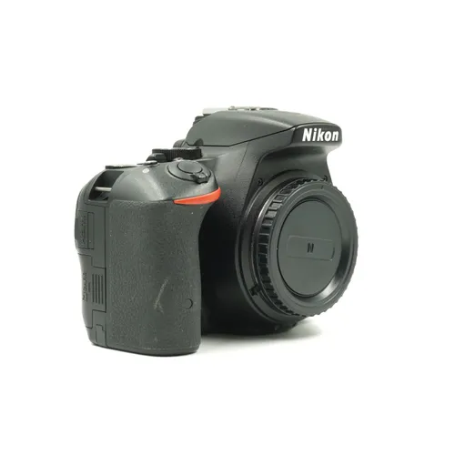 Used Nikon D5500 Body