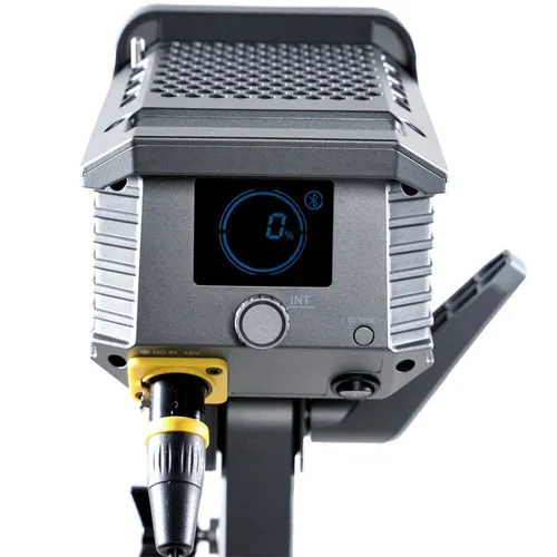 Aputure Amaran 200D Daylight-Balanced LED Light